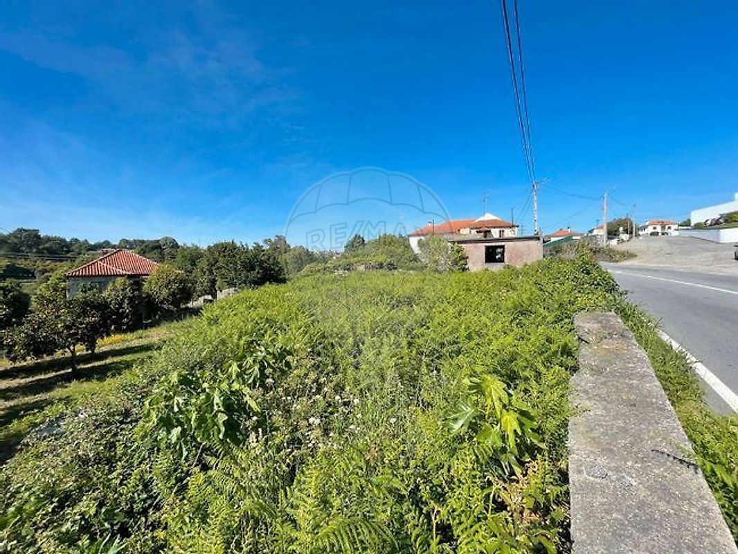 Terreno  à venda em Santo Tirso