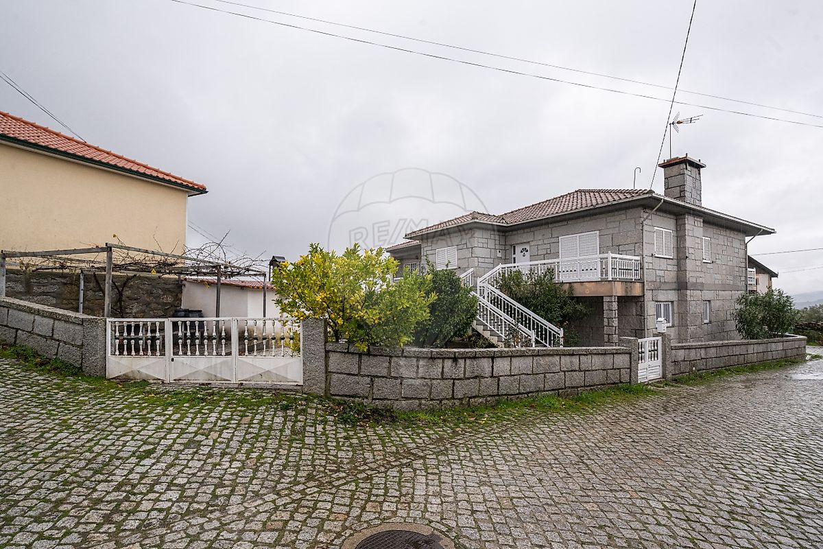 Moradia T3 para venda