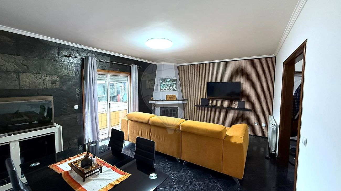 Apartamento - Vale (São Cosme), Telhado e Portela, Vila Nova de Famalicão, Braga
