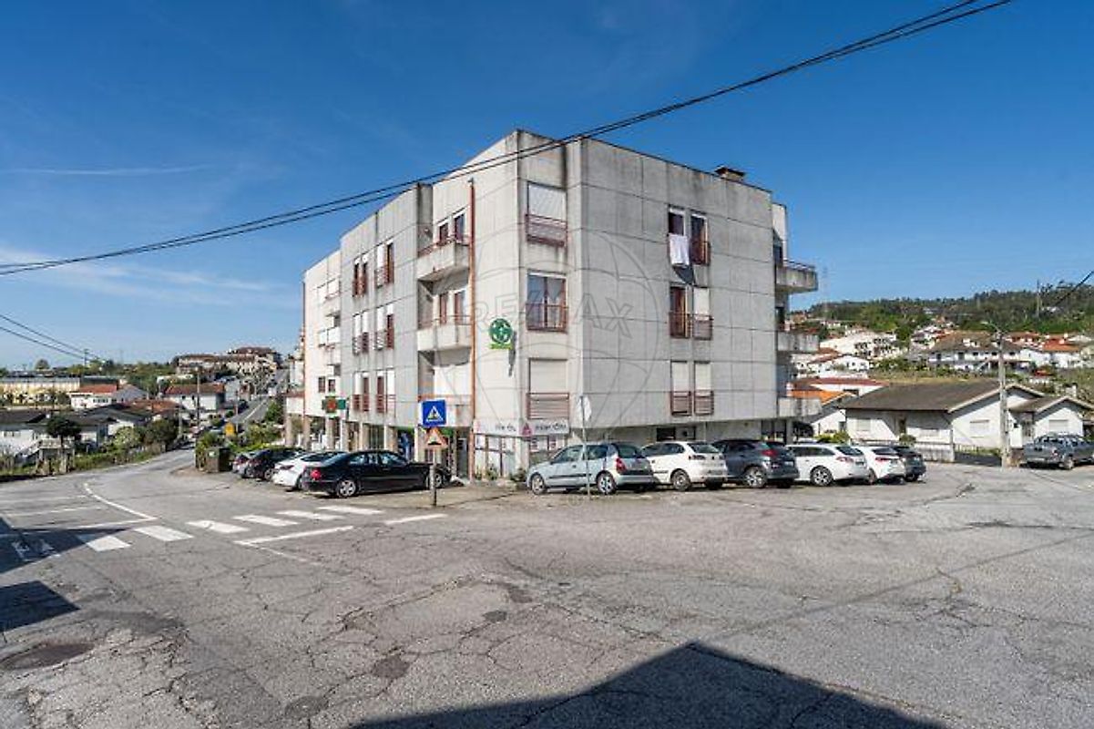 Apartamento T3 à venda em Vila Nova de Famalicão