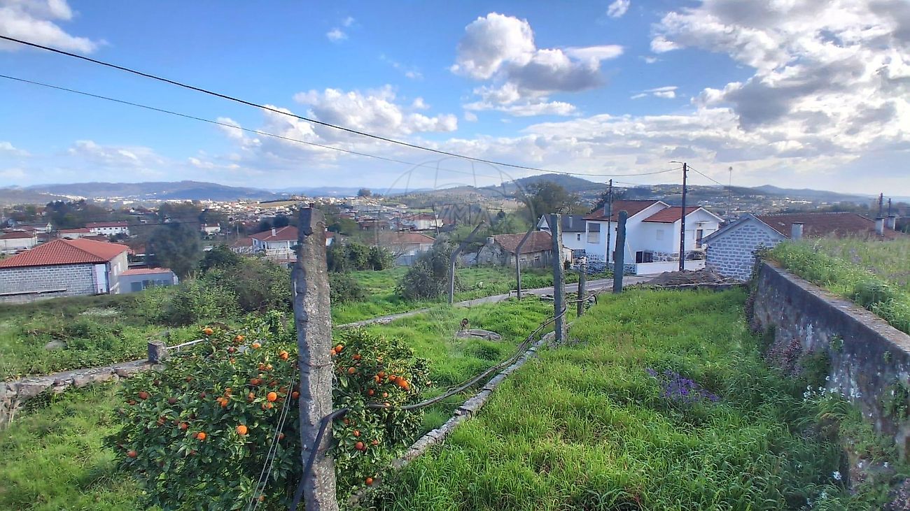 Terreno - Airão Santa Maria, Airão São João e Vermil, Guimarães, Braga