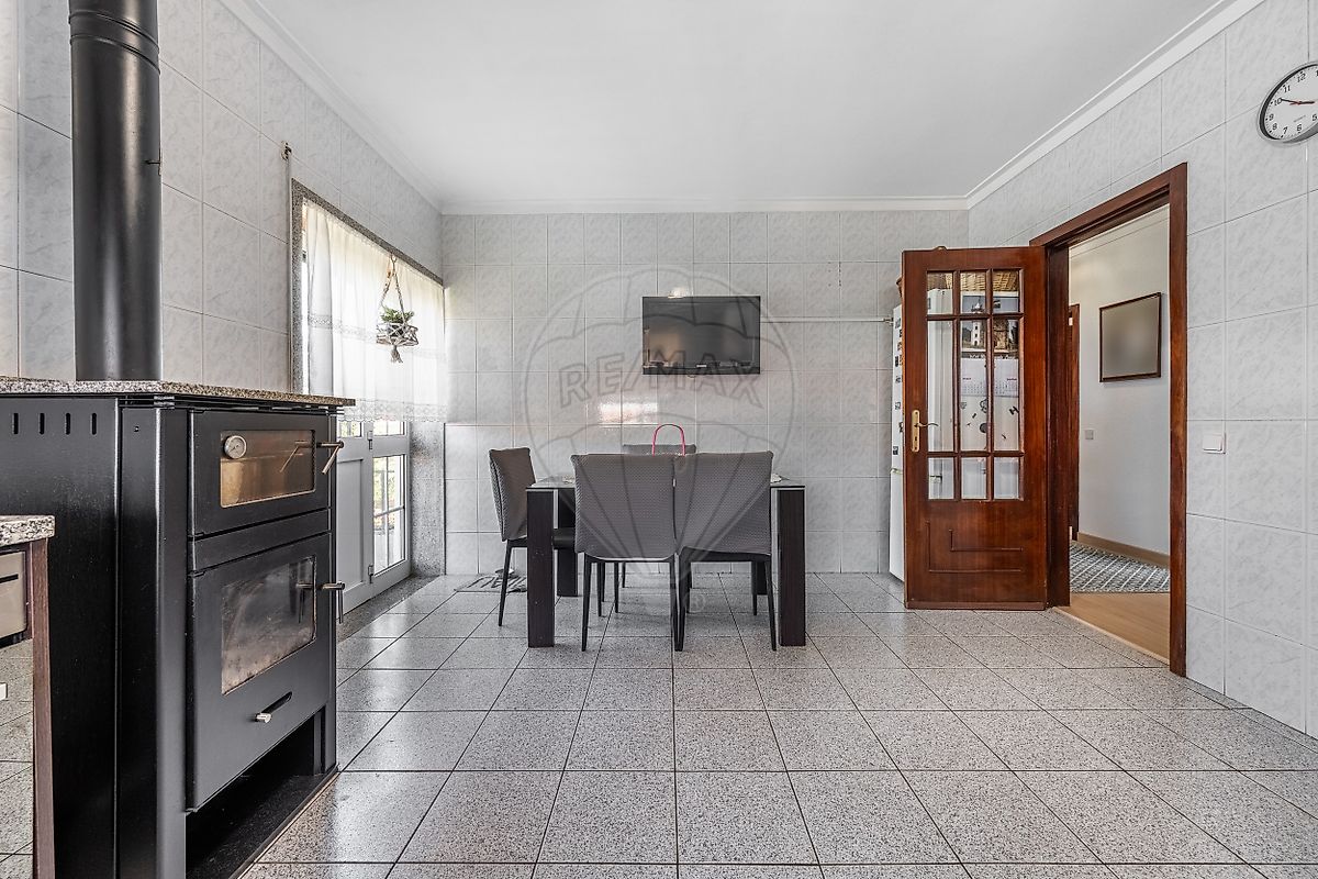 Apartamento T4 à venda em Silvares, Guimarães — foto 8
