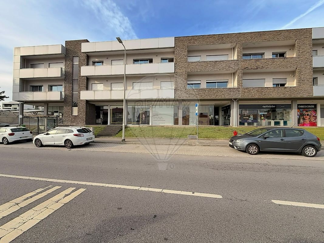 Apartamento T3 à venda em Vila Nova de Famalicão