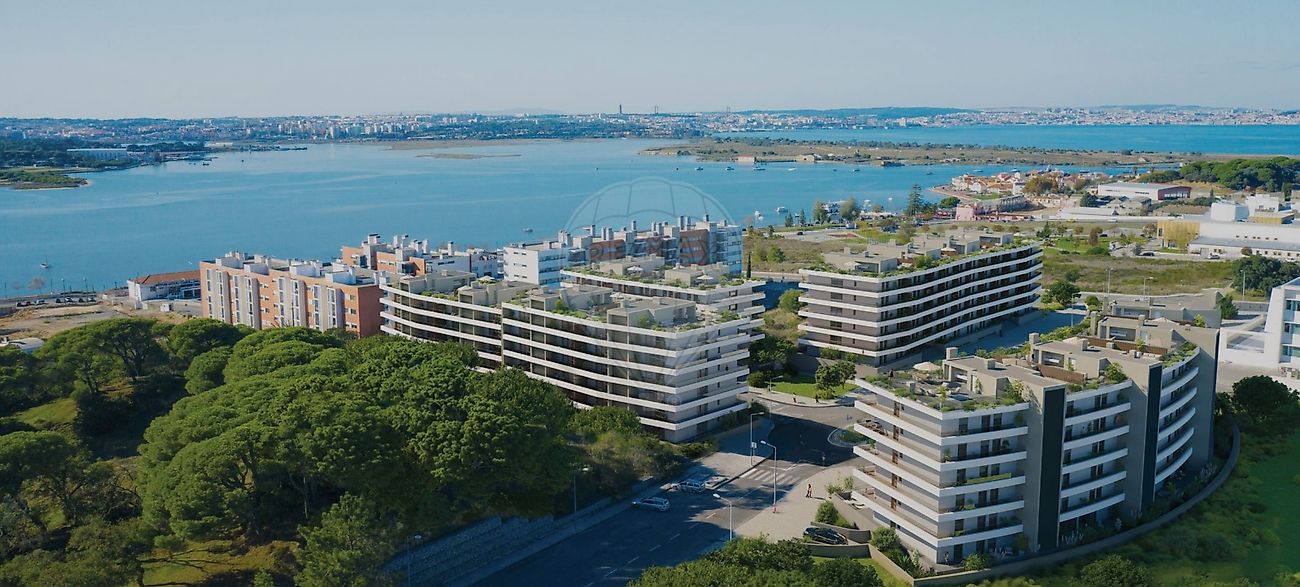 Apartamento T3 à venda em Quinta do Outeiro