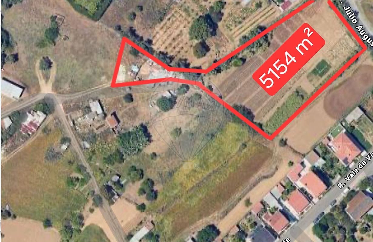 Terreno à venda em Seixal