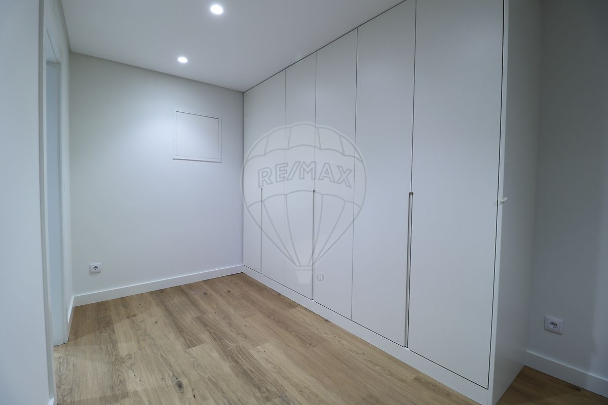 Apartamento T6 em Lumiar 28