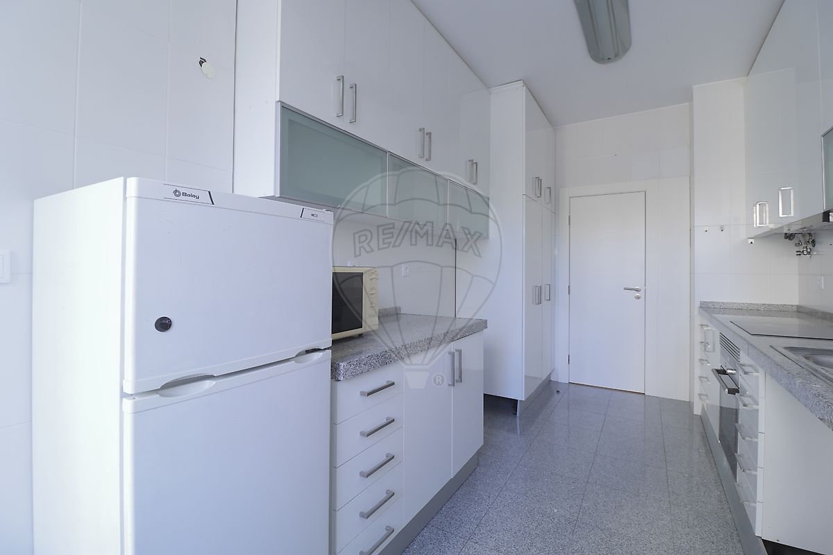 Apartamento T6 em Lumiar 4