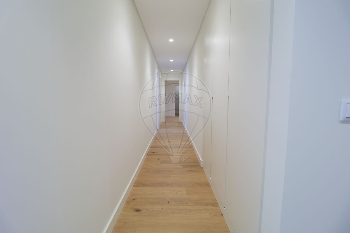 Apartamento T6 em Lumiar 19