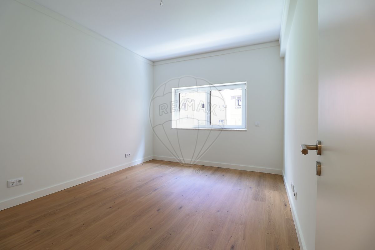 Apartamento T6 em Lumiar 20