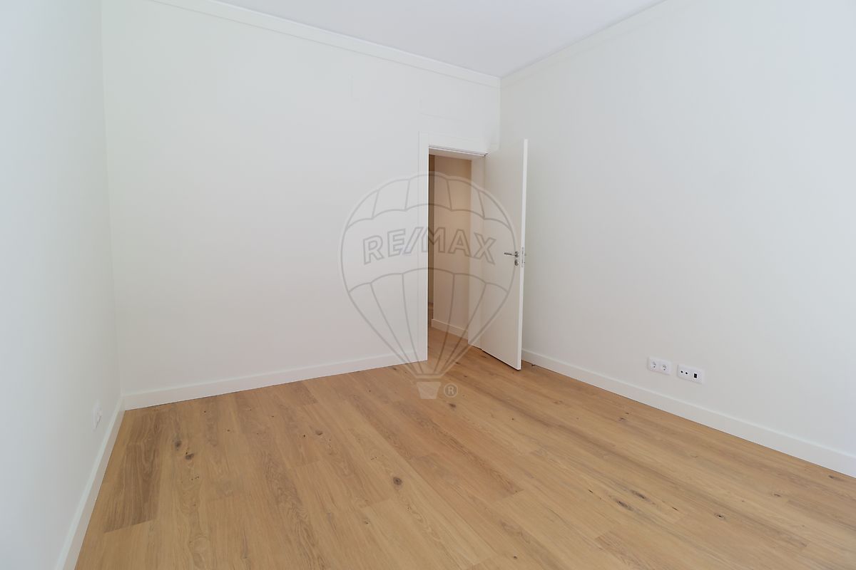 Apartamento T6 em Lumiar 16