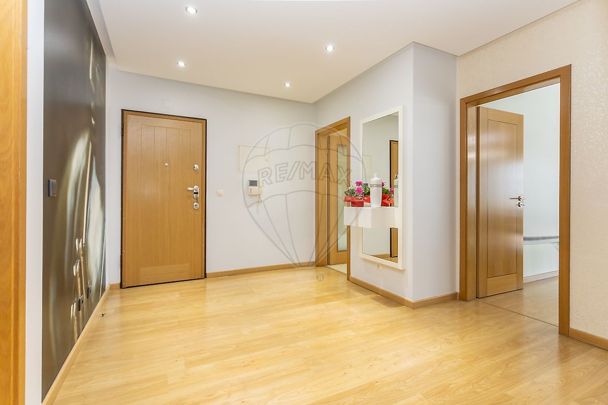 Apartamento T5 à venda em Amora, Seixal — foto 6