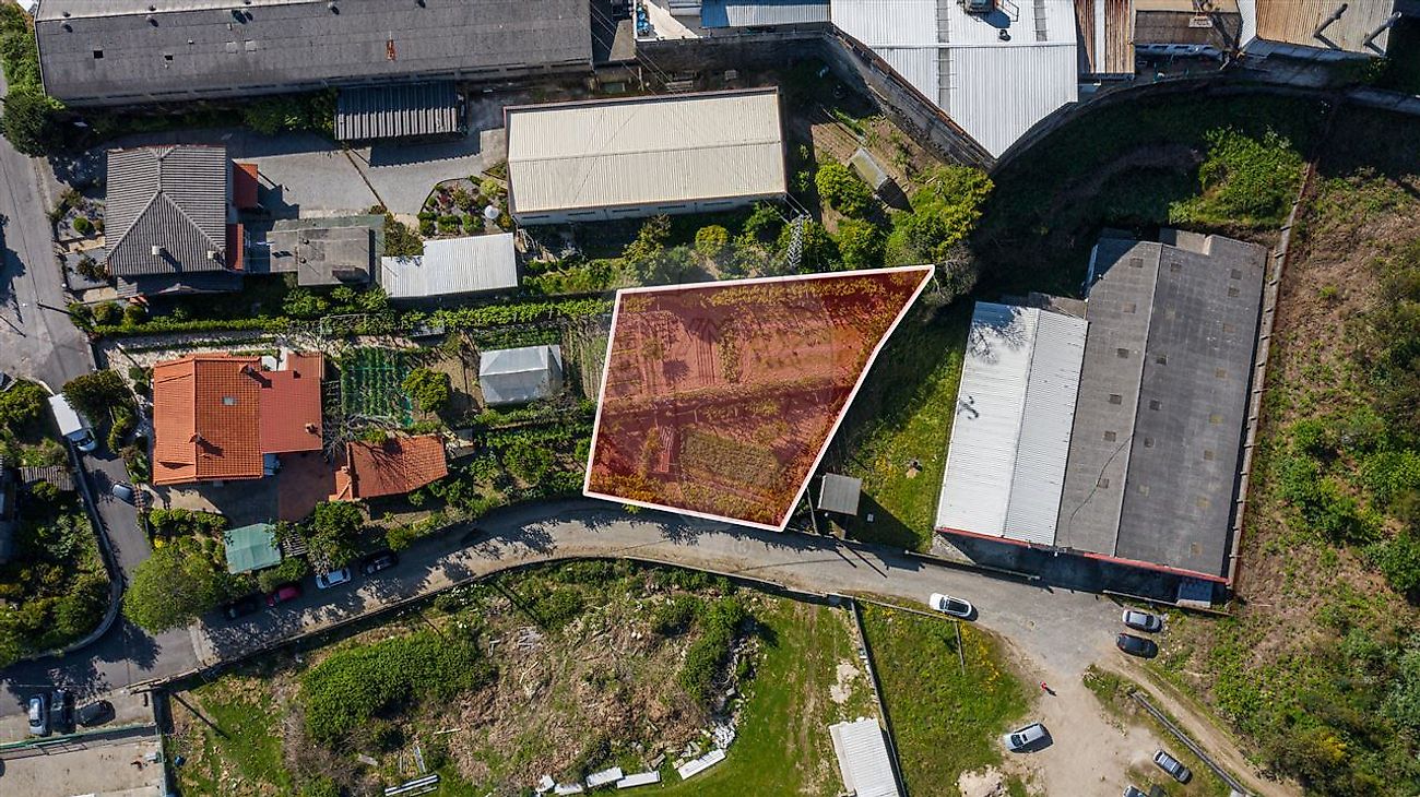 Land for sale in Vila Nova de Famalicão, Portugal — €55,000