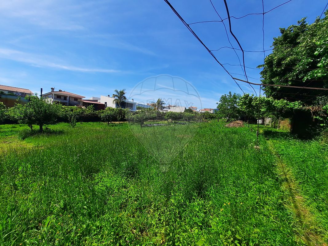 Land for sale in Vila Nova de Famalicão, Portugal — €112,500