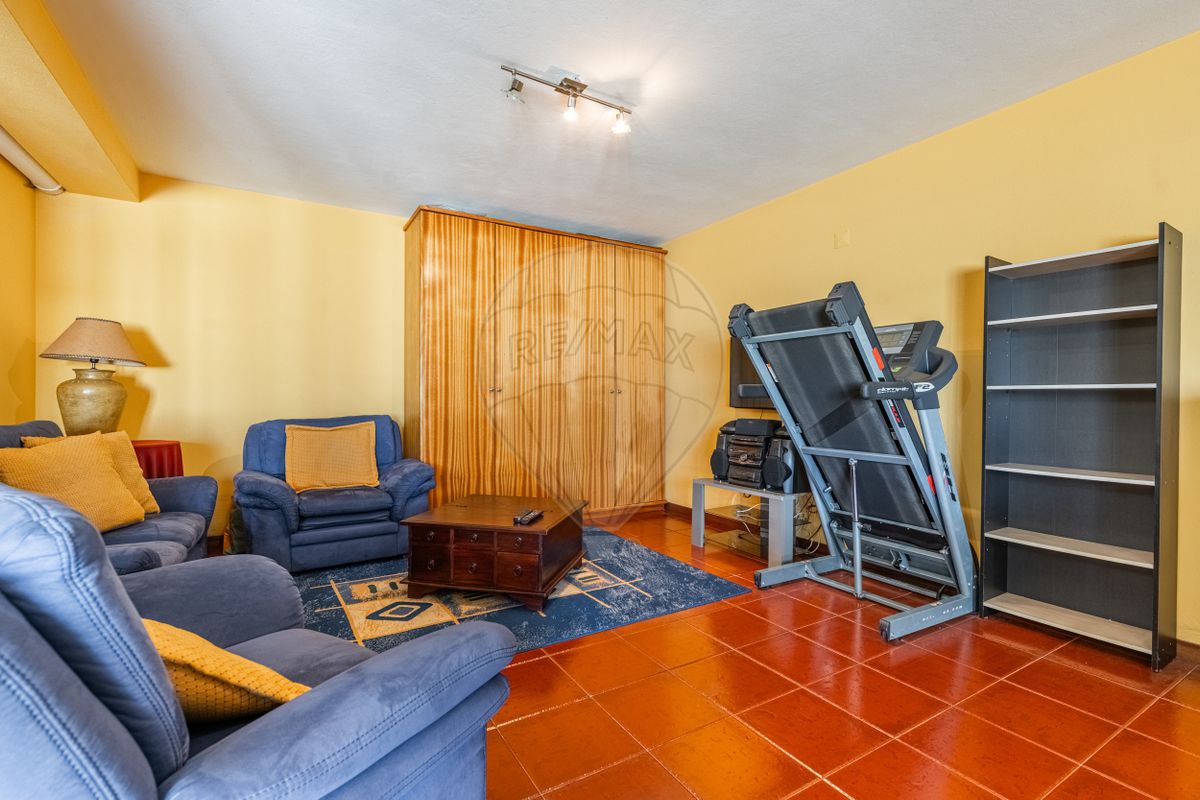 listing 126531008-83 picture-0