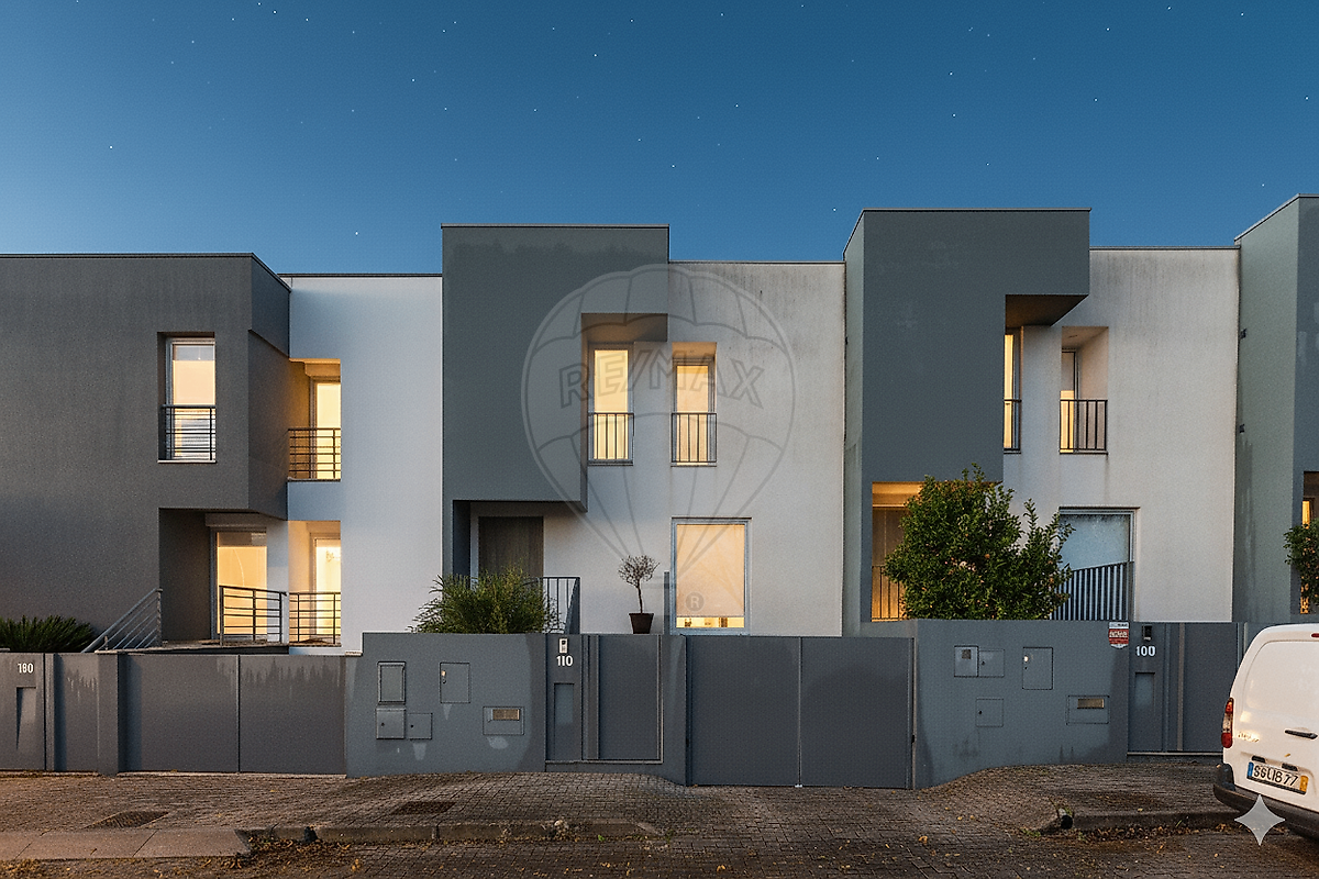 Moradia T4 para venda