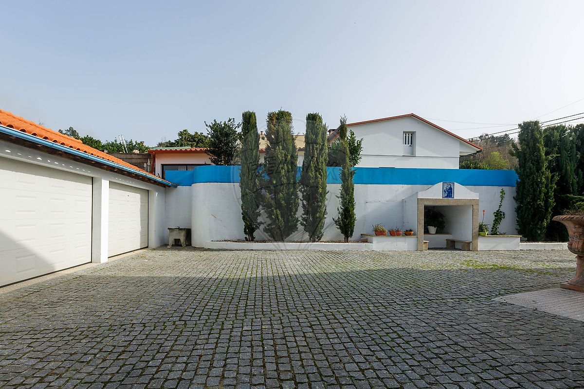 Moradia T6+ à venda em Santa Lucrécia de Algeriz e Navarra, Braga — foto 10