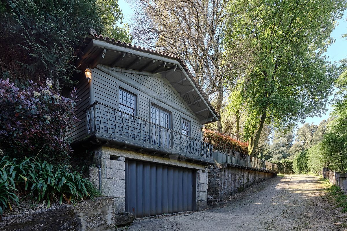 Moradia - Viatodos, Grimancelos, Minhotães e Monte de Fralães, Barcelos, Braga