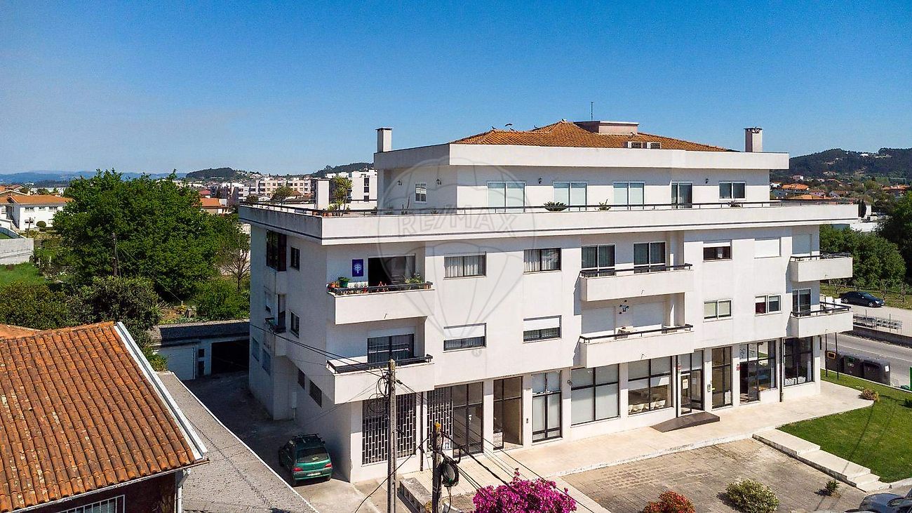 Apartamento T2 à venda em Vila Nova de Famalicão