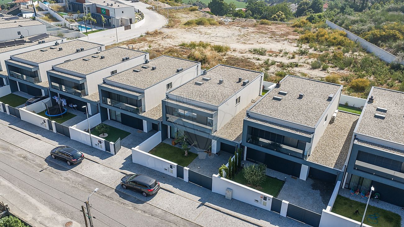 Moradia T4 à venda em Arnoso (Santa Maria e Santa Eulália) e Sezures, Vila Nova de Famalicão — foto 3