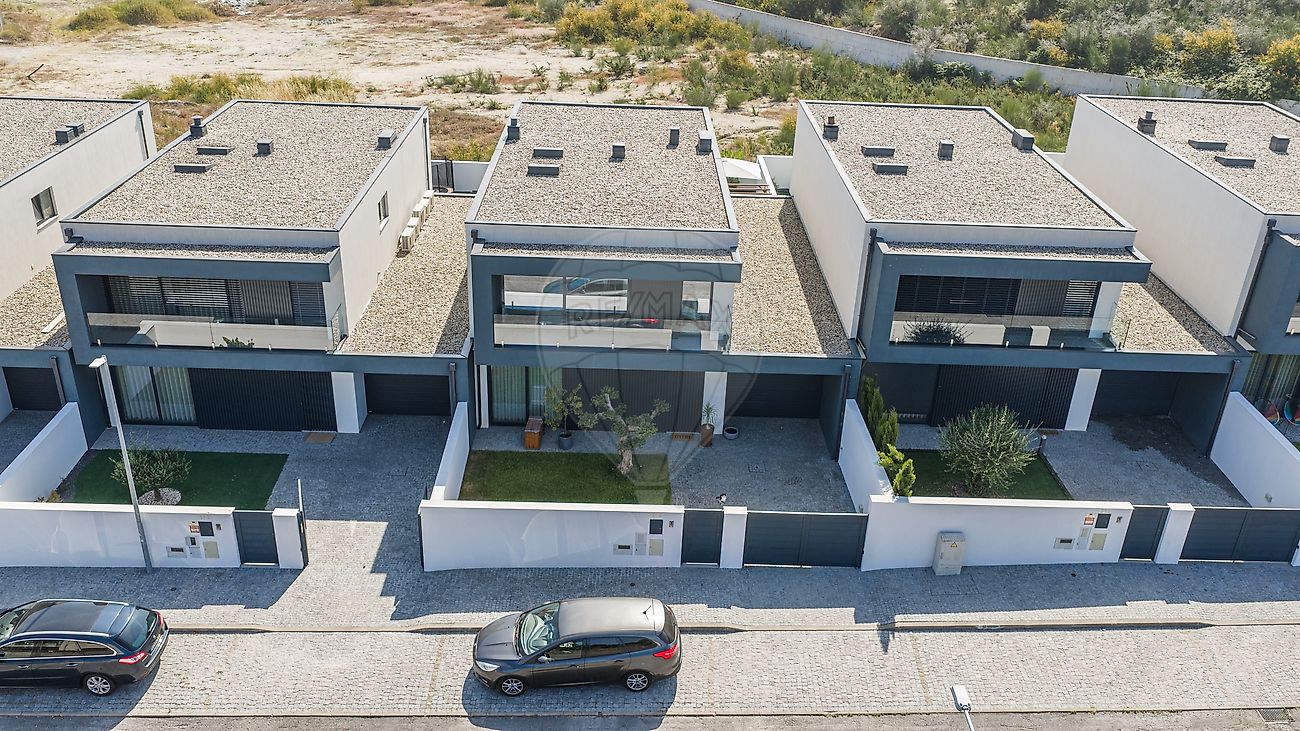 Moradia T4 à venda em Arnoso (Santa Maria e Santa Eulália) e Sezures, Vila Nova de Famalicão — foto 4