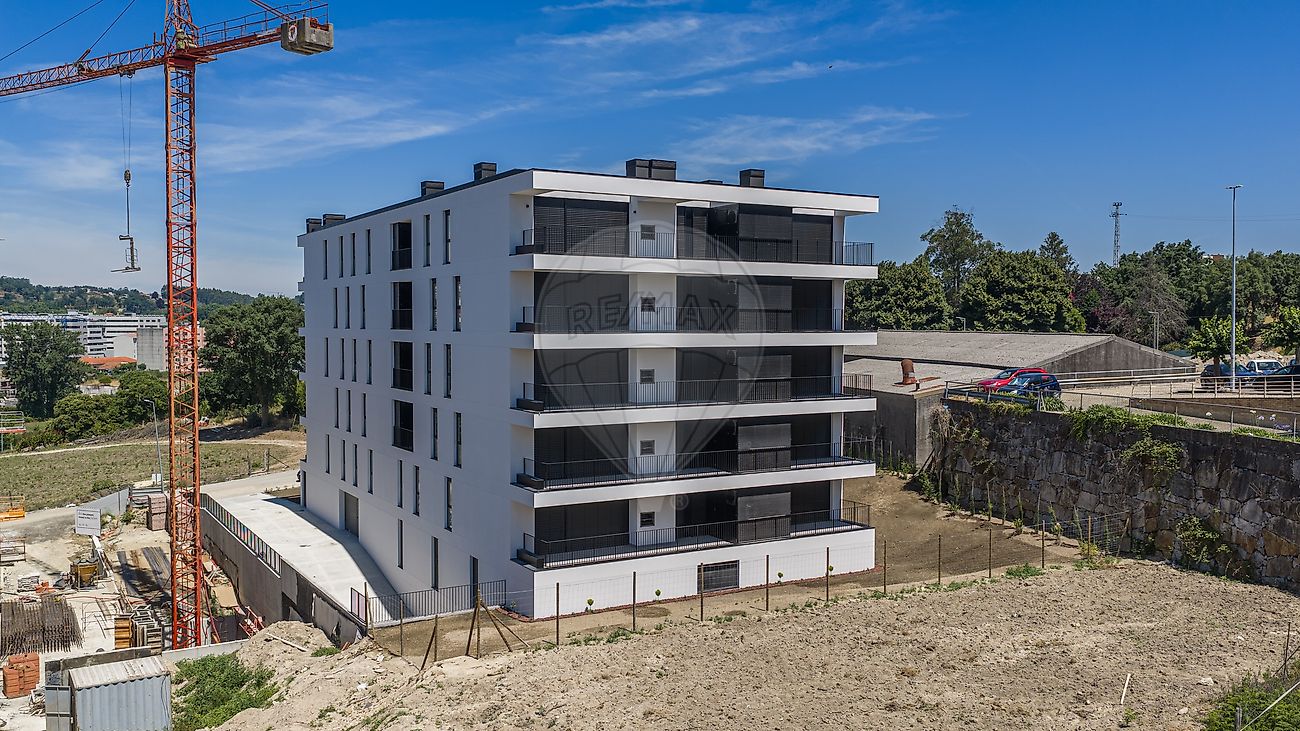 Apartamento T2 à venda em Vila Nova de Famalicão