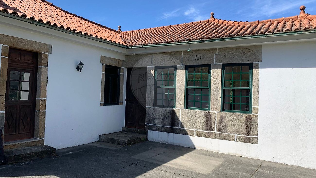 Apartamento T3 à venda em Valença