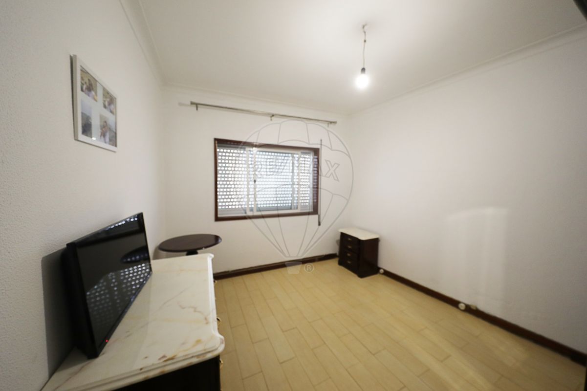 listing 126561051-3 picture-0