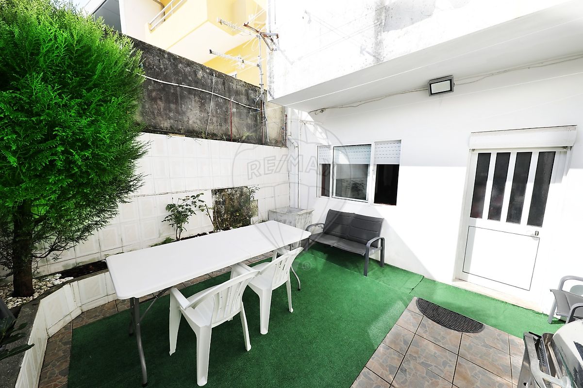 listing 126561051-3 picture-0