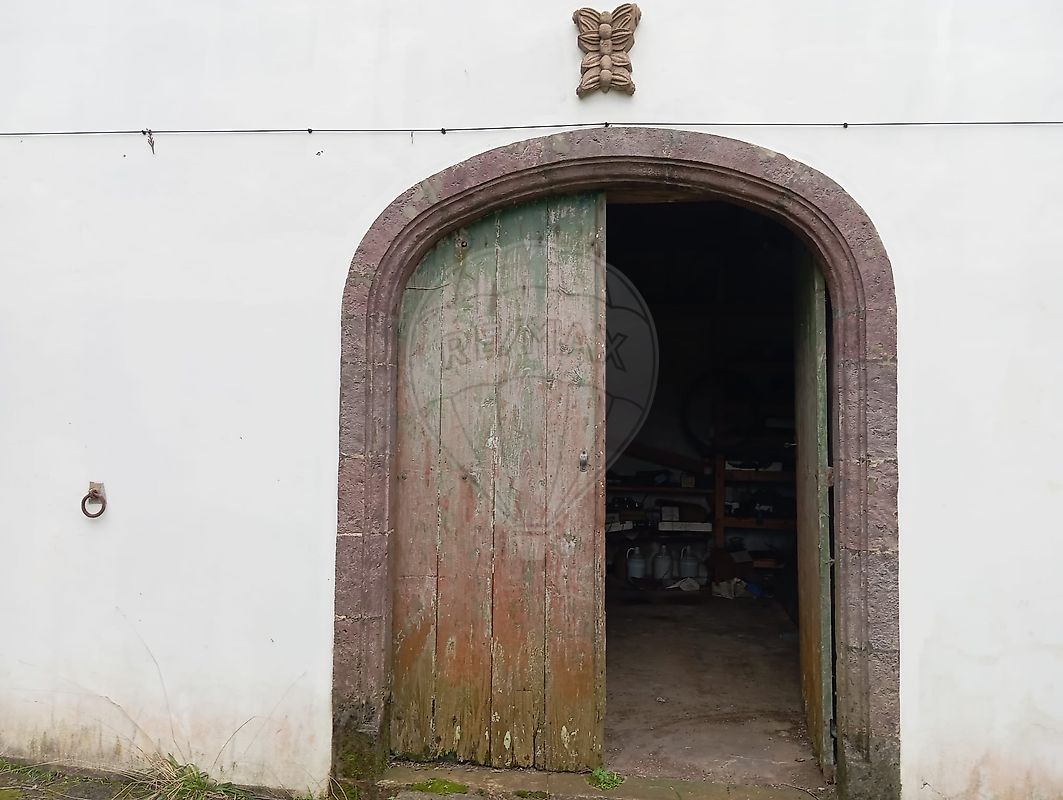 listing 126571003-125 picture-0