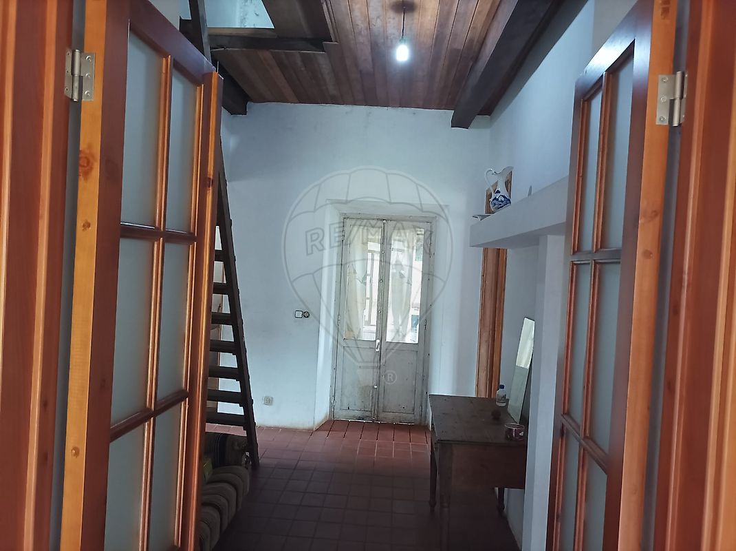 listing 126571003-125 picture-0