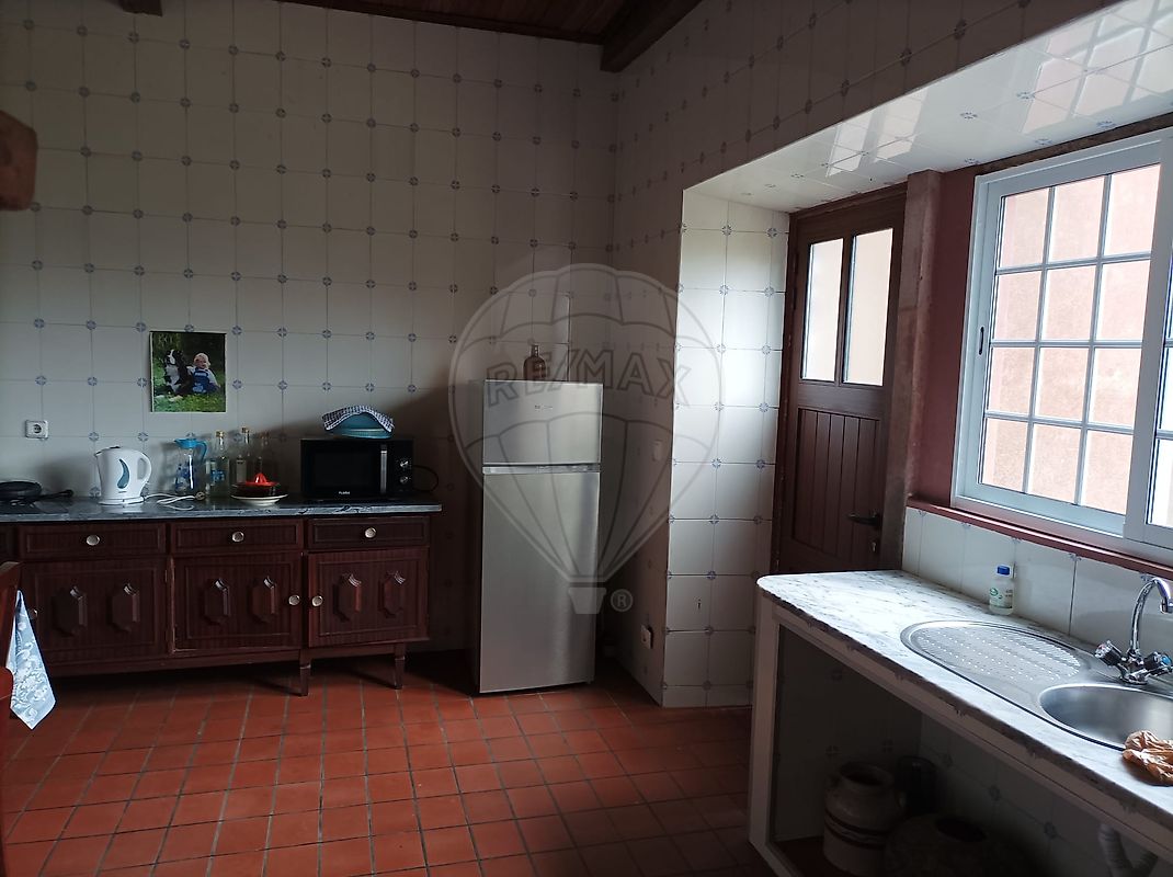 listing 126571003-125 picture-0