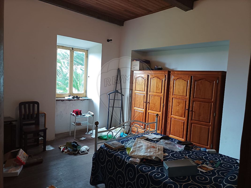 listing 126571003-125 picture-0