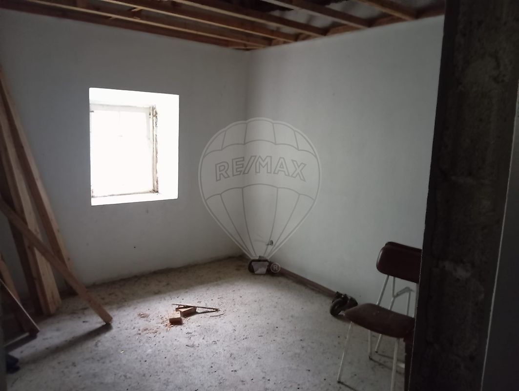 listing 126571003-126 picture-0