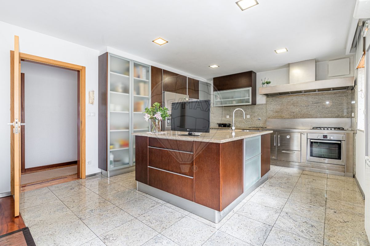 listing 126591004-79 picture-0