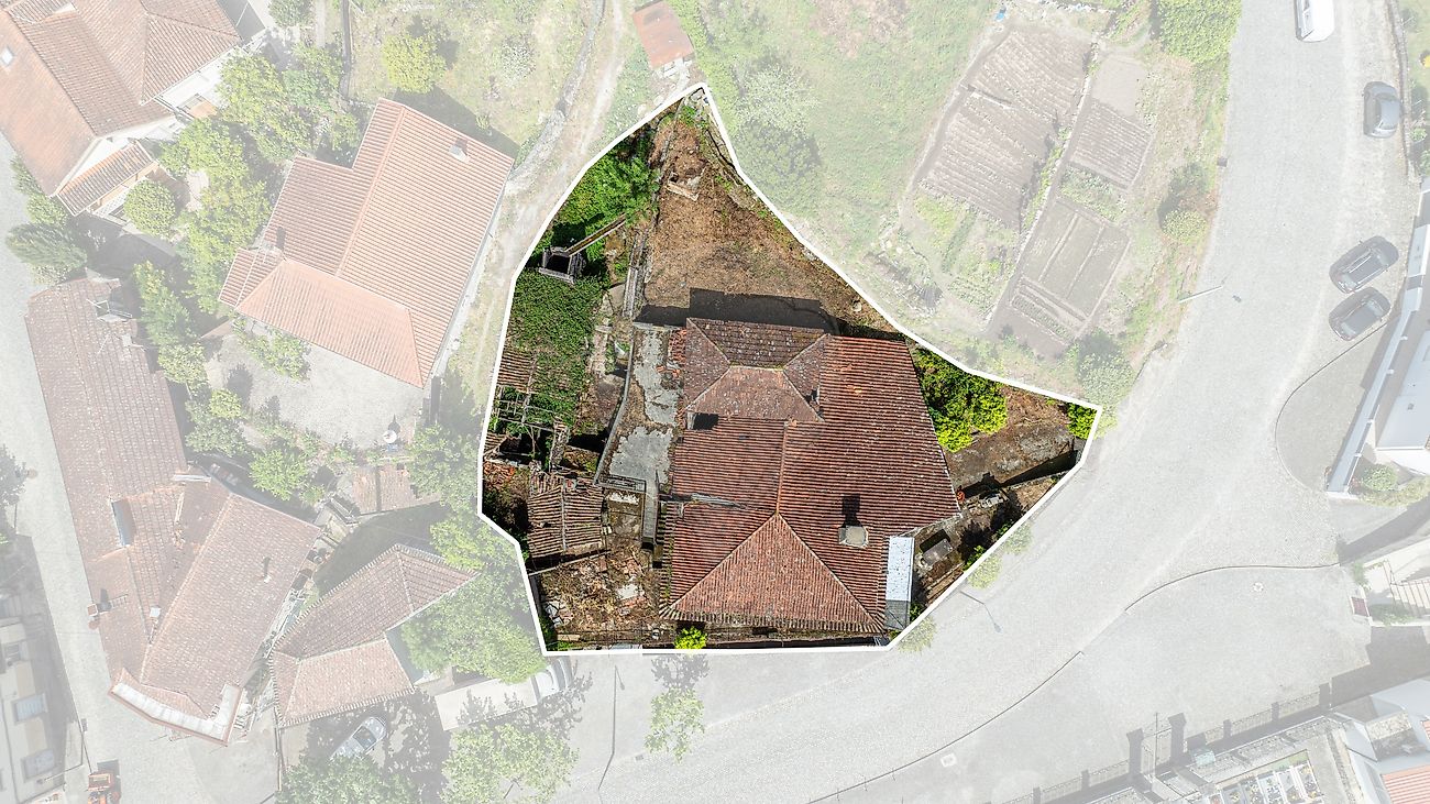 Moradia - Bouro (Santa Maria), Amares, Braga