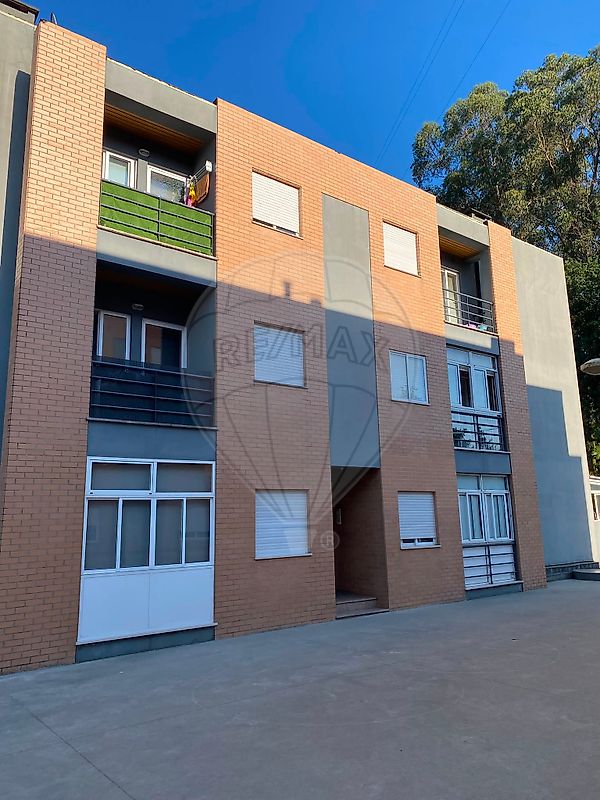 Apartamento T2 à venda em Vila Nova de Famalicão