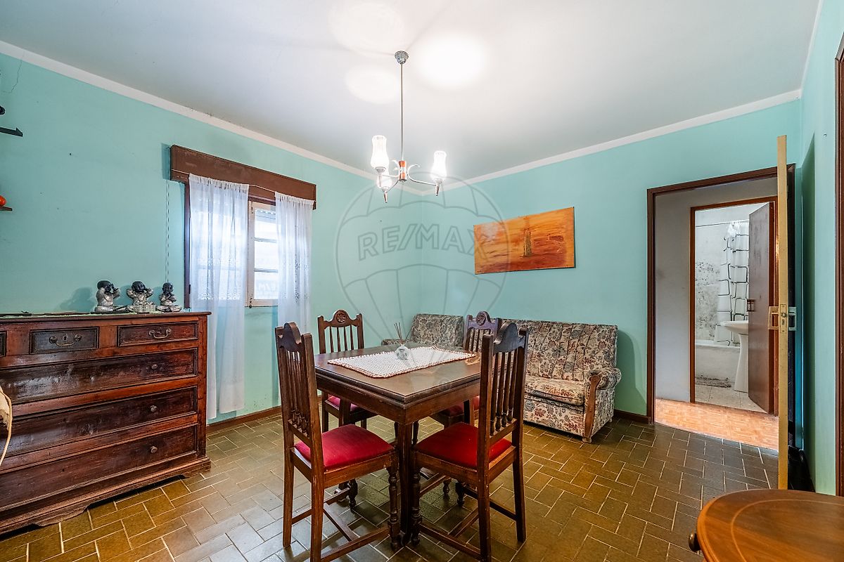 Moradia T2 em Bouro (Santa Maria), €109.900