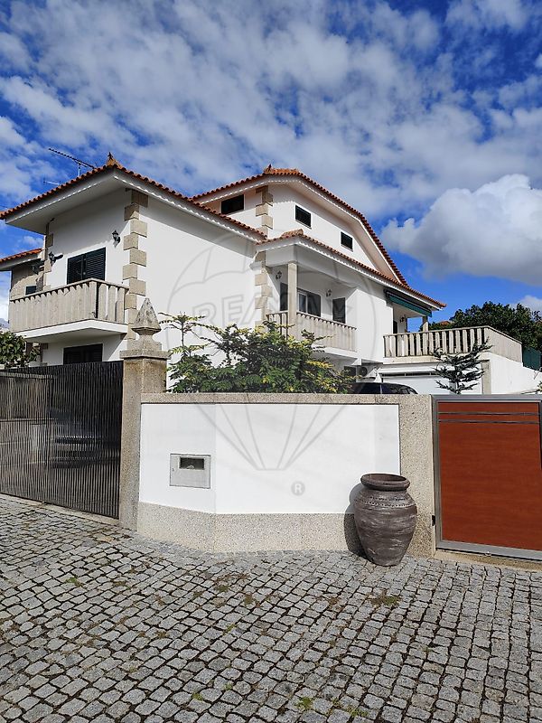 Moradia T6 - Remelhe, Barcelos, Braga