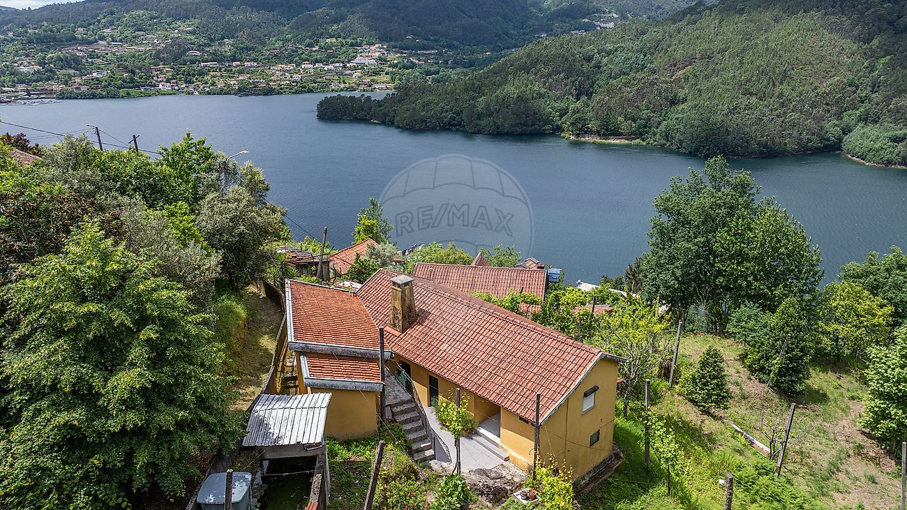 Apartamento T3 à venda em Terras de Bouro