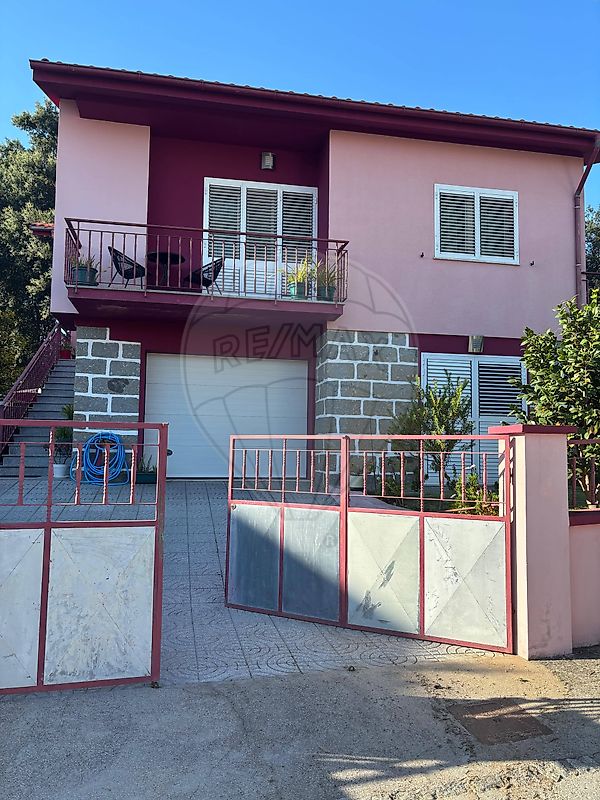 Apartamento T3 à venda em Amares