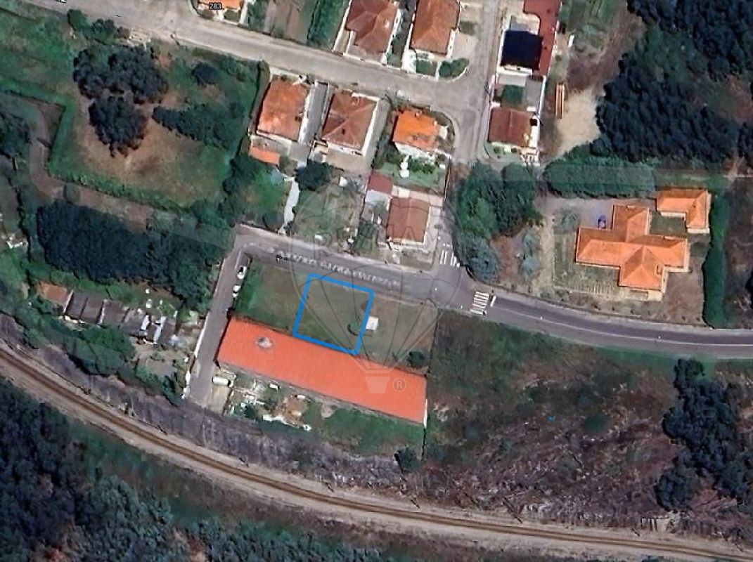 Terreno à venda em Santo Tirso