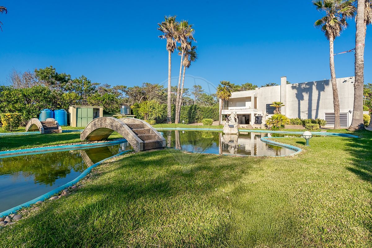 Moradia T4 para venda