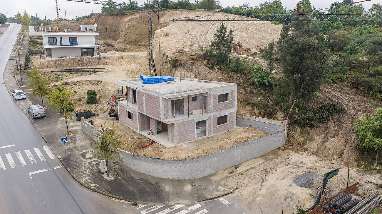 Moradia T3 à venda em Celorico de Basto