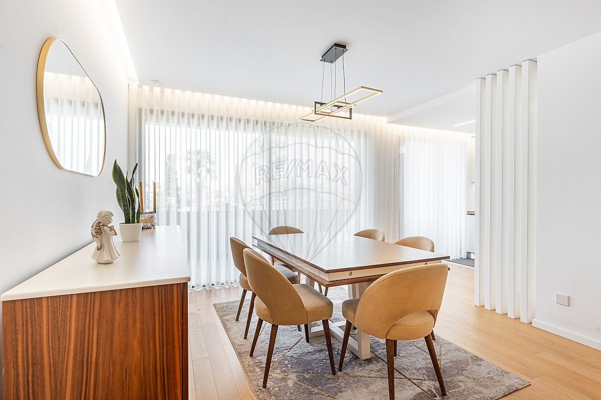 Apartamento T2 à venda em Vila Nova de Gaia