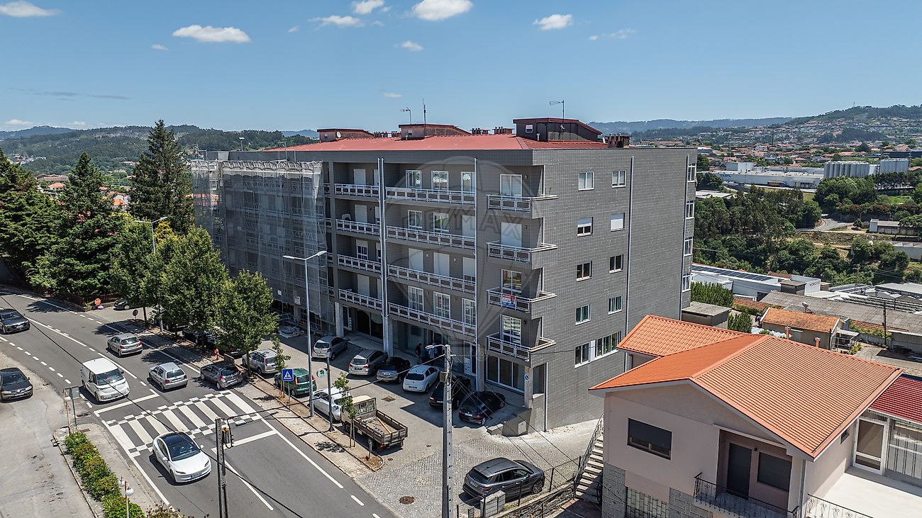 Apartamento T3 à venda em Vila Nova de Famalicão