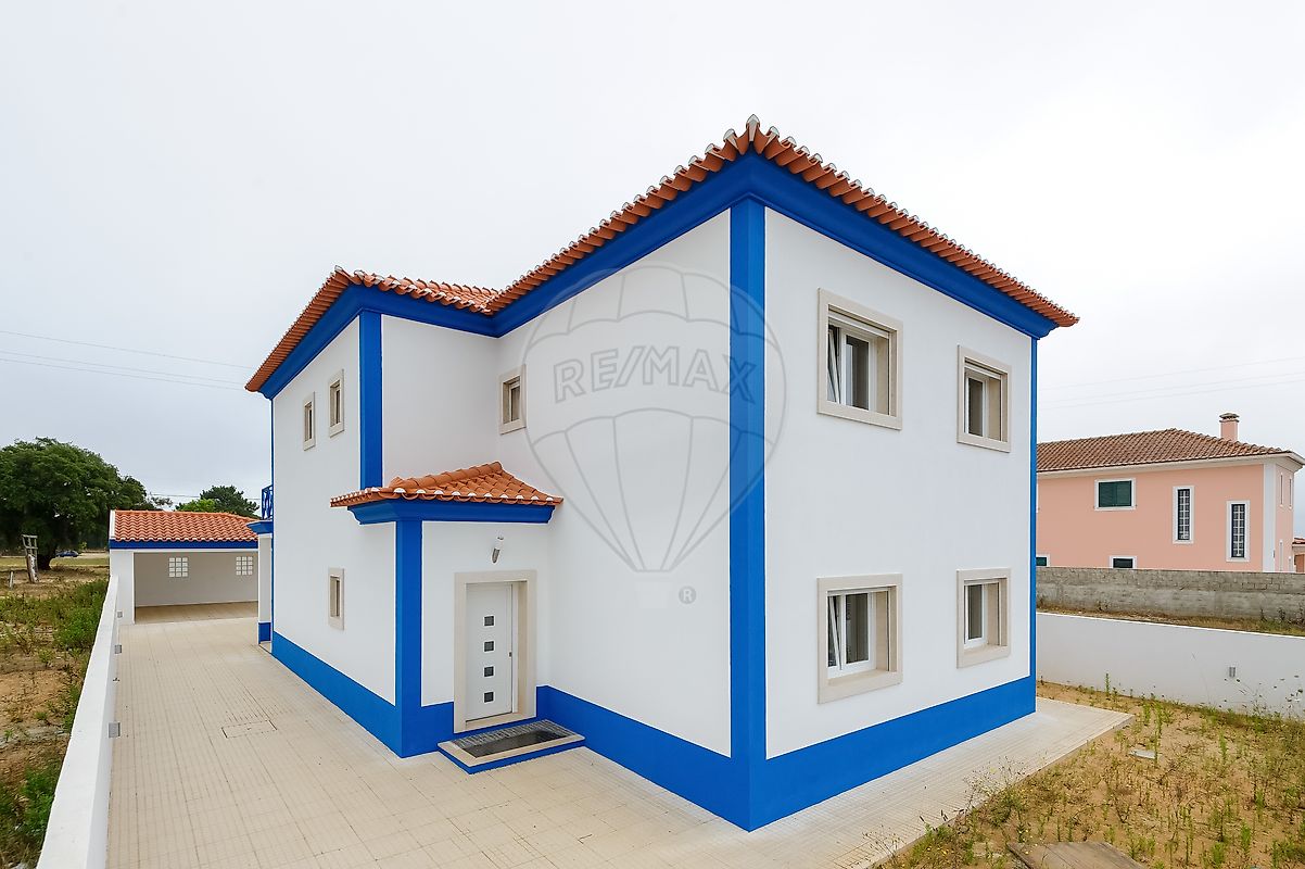 Moradia T4 para venda