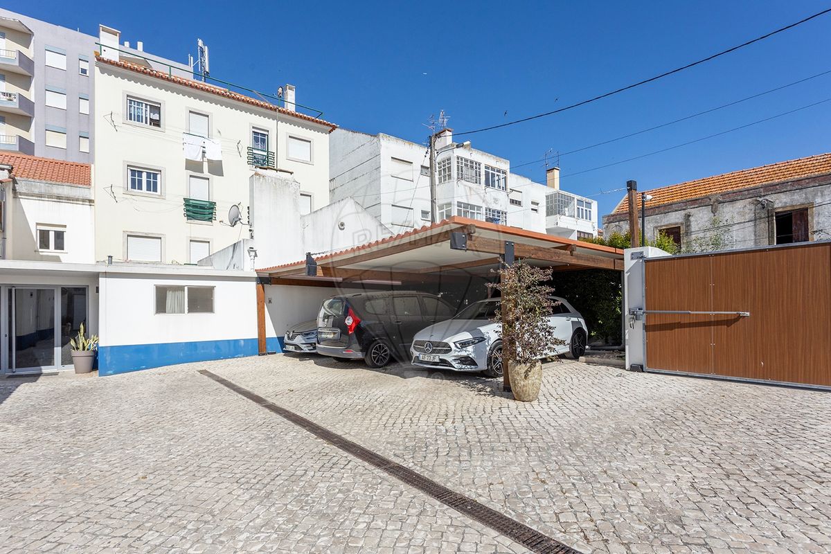 listing 126621052-3 picture-0