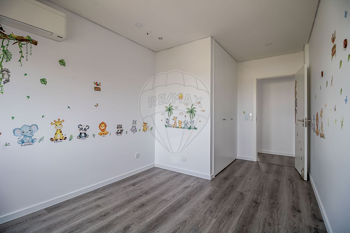 listing 126621061-17 picture-0