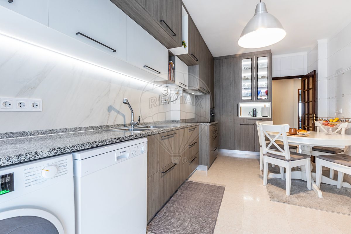 listing 126621008-18 picture-0