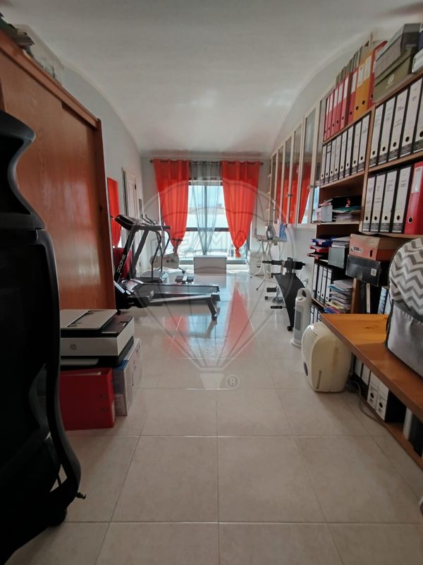 listing 126621008-18 picture-0